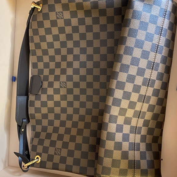 Brand new never used Louis Vuitton Graceful - Picture 4 of 12